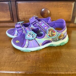 Nickelodeon Paw Patrol Light-Up Sandals Toddler girls 10 Skye Everest